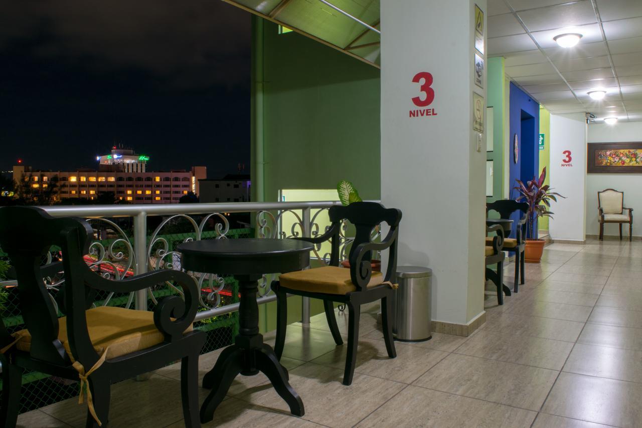 Hostal De Asturias Σαν Σαλβαντόρ Εξωτερικό φωτογραφία
